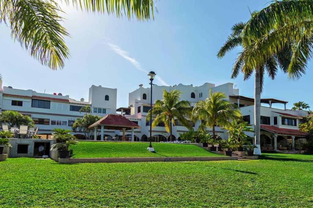 Charming Lagoon Front Villa By Casa Paraiso Cancun Exterior photo