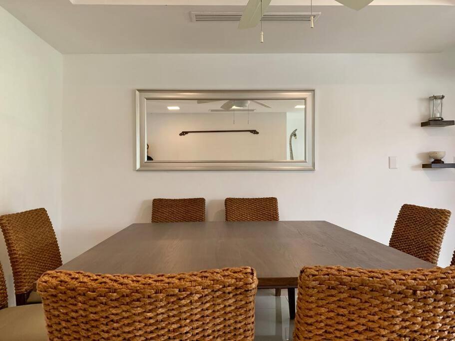 Charming Lagoon Front Villa By Casa Paraiso Cancun Exterior photo
